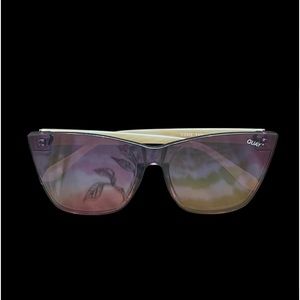 Quay sunglasses 🕶️🌈